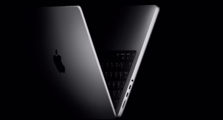 M5搭載14インチMacBook Proの側面デザインとポート構成